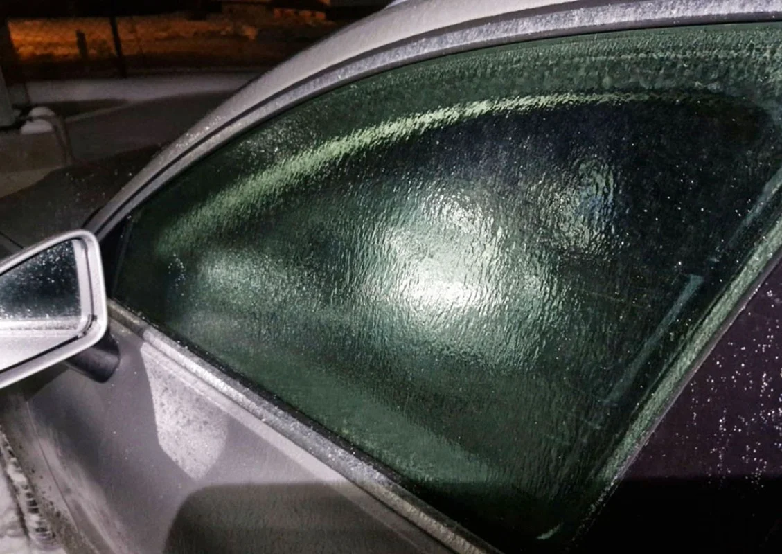 Ilustrace k článku: Česko zasáhl ledový déšť, očekávají se komplikace