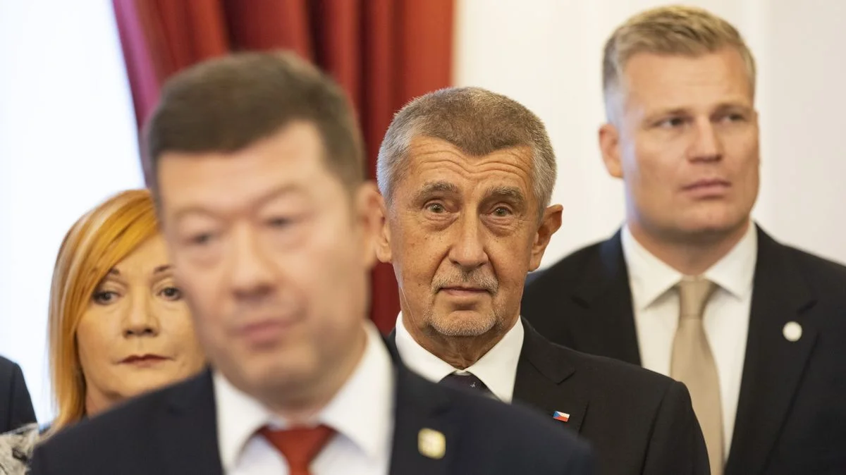 Ilustrace k článku: Babiš chce mít Turka z krku, ale situace je složitější