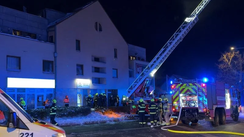 Zpráva: Požár v Horoměřicích: Policie vyšetřuje jako obecné ohrožení