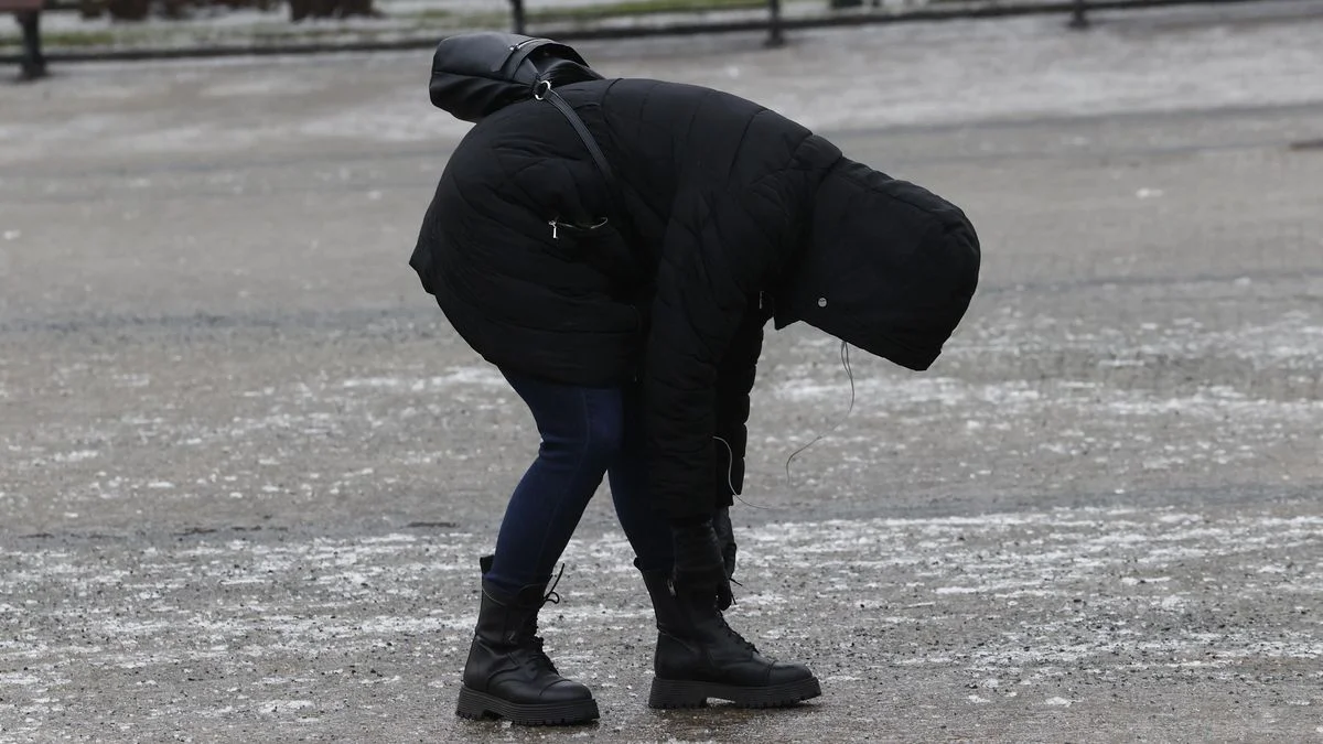 Ilustrace k článku: Pražská záchranka hlásí desítky úrazů kvůli ledovce, aktivovala traumaplán