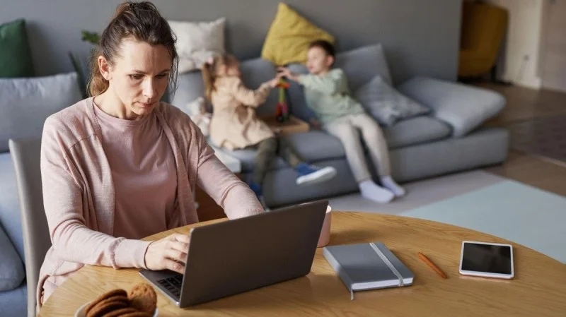 Zpráva: Stát loni vydal na náhradní výživné desítky milionů korun navíc, počet příjemců vzrostl