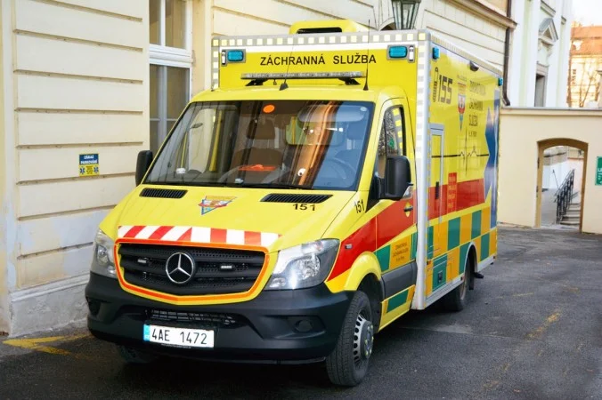 Фото новости: В Праге женщина с детьми пострадала в ДТП на пешеходном переходе