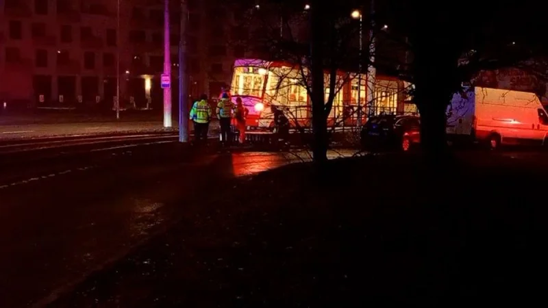 Zpráva: Tragická nehoda v Brně: tramvaj srazila chodce, muž zemřel na místě