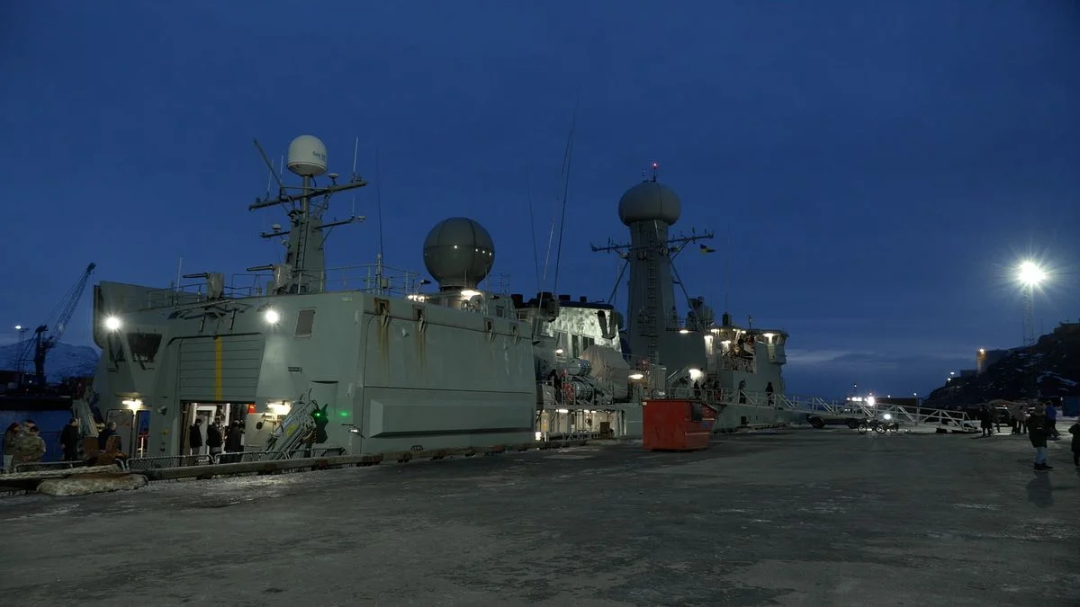 Ilustrace k článku: Dánské válečné lodě v Grónsku: Přítomnost a kontroverze