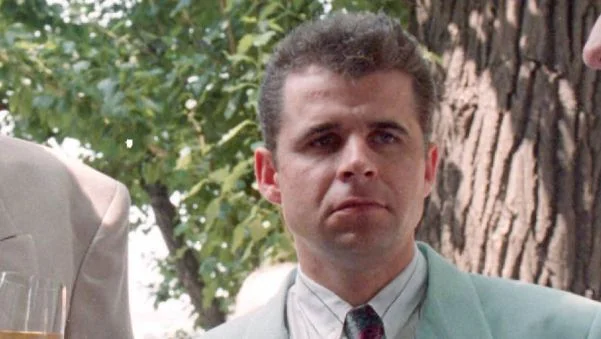 Ilustrace k článku: Kmentář Jaroslava Kmenty: Vražda Mrázka a její politické pozadí