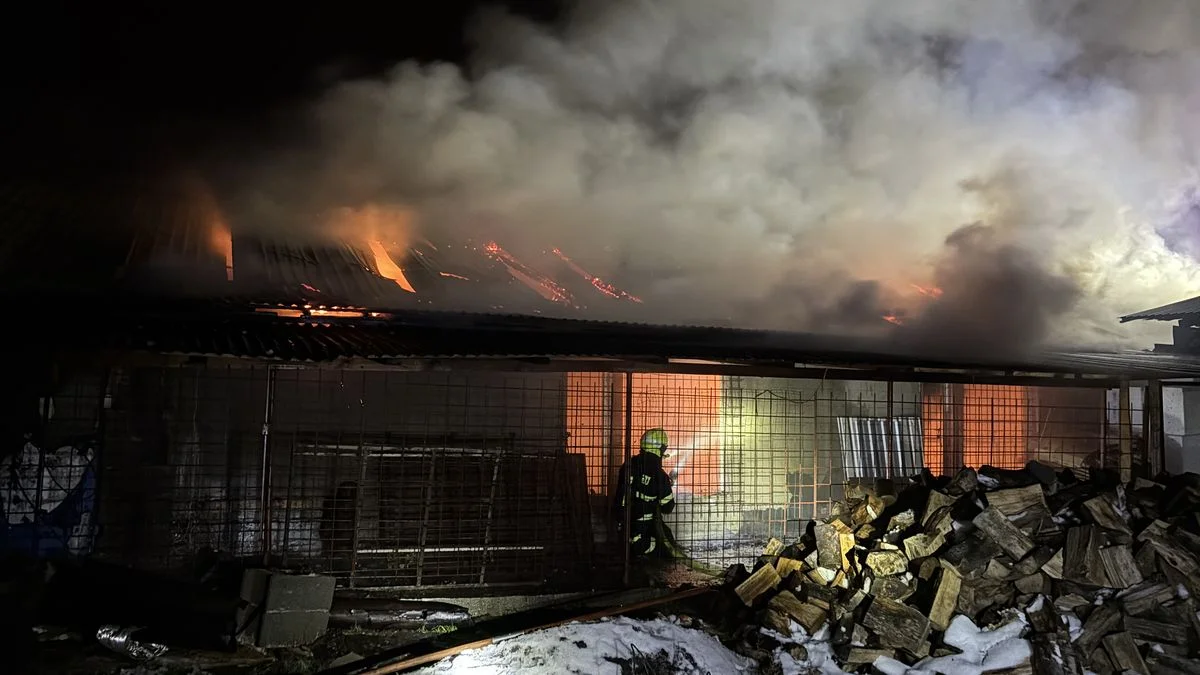 Ilustrace k článku: Požár bývalé tržnice v Petrovicích u Karviné způsobil škodu za dva miliony