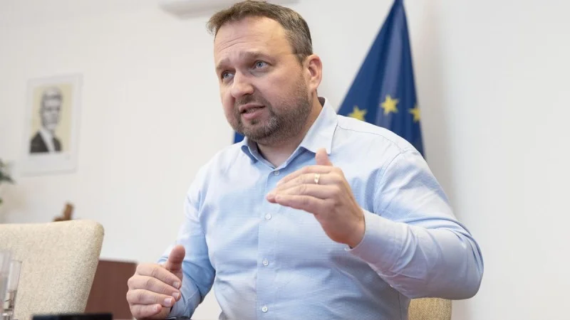 Zpráva: Vláda projedná změny rozpočtových zákonů, Jurečka varuje před vyšším schodkem