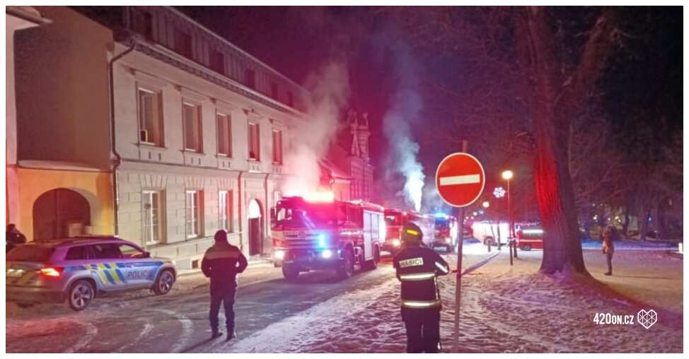 Ilustrace k článku: Pět hasičů skončilo v nemocnici po zásahu u požáru sauny v Jižních Čechách