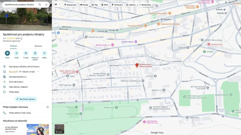 Zpráva: Okamurův dům označen jako Společnost pro podporu Ukrajiny na Google Maps