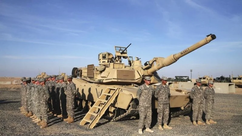 Zpráva: USA vysílají do Rumunska vojáky vybavené tanky Abrams