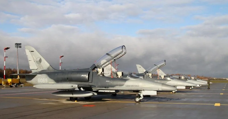 Zpráva: Macinka navrhl poskytnutí letounů L-159 Ukrajině