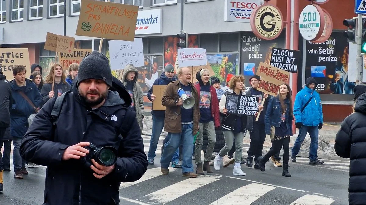 Ilustrace k článku: Na severu Čech vzniká seriál Táta inspirovaný skutečným příběhem o boji za spravedlnost