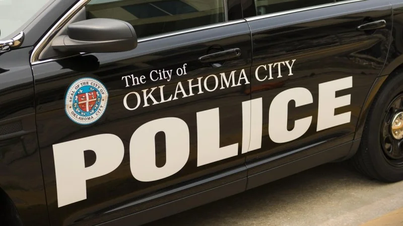 Zpráva: Devatenáctiletý Američan ubodal staršího bratra: Hrozí mu trest smrti