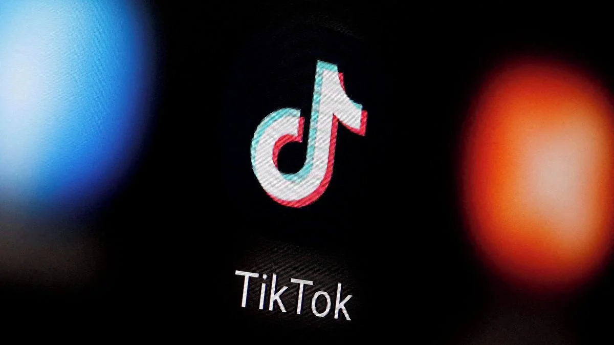 Ilustrace k článku: Matka žalující TikTok popisuje bolestné soudní slyšení po smrti syna