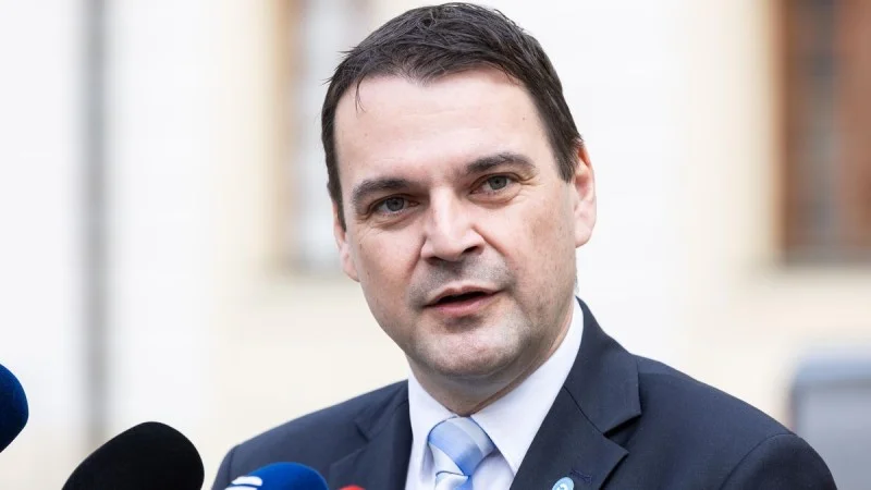 Zpráva: Petr Macinka se přihlásil k podílu v ukrajinské firmě, hrozí mu postih