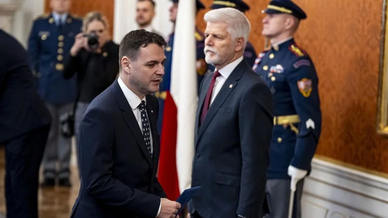 Zpráva: Ministr Macinka odmítl nominace velvyslanců, proces jmenování se komplikuje