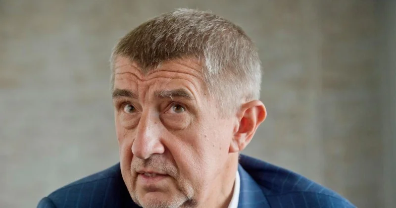 Zpráva: Babiš svolal schůzku s bankami k financování zbrojního průmyslu