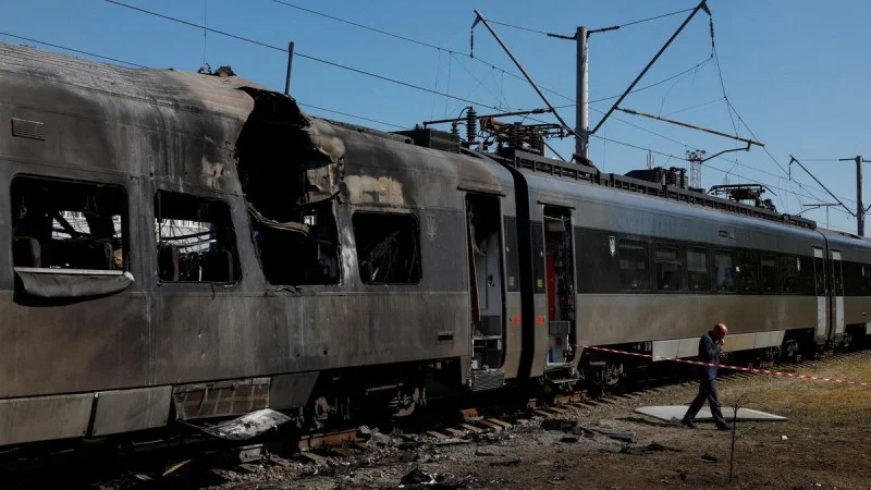 Zpráva: Rusko zintenzivňuje útoky na ukrajinskou železniční síť, strojvedoucí čelí novým rizikům