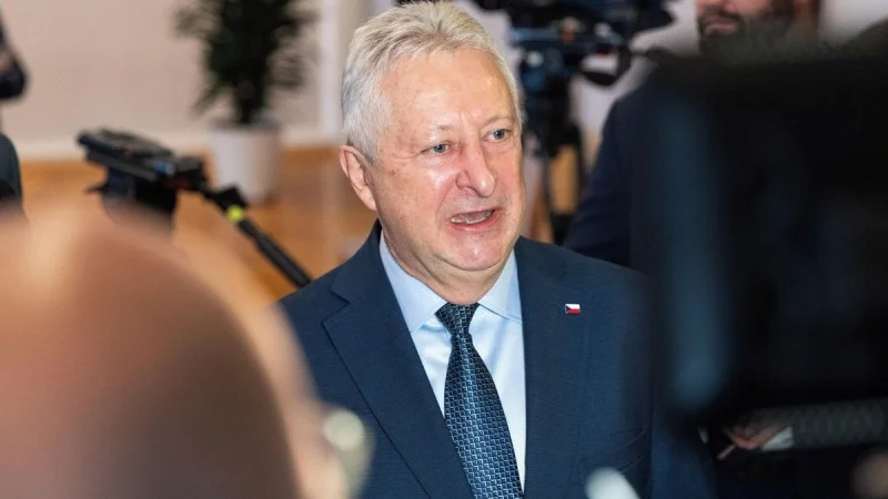 Zpráva: Ministr Zůna se po měsíci zbavil poradce Michala Moroze