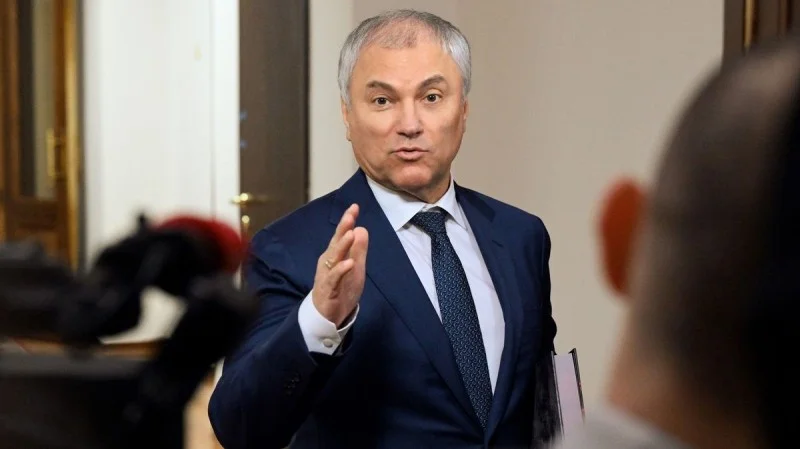 Zpráva: Ruský parlament požaduje silnější zbraně a Ukrajina čelí extrémnímu chladu