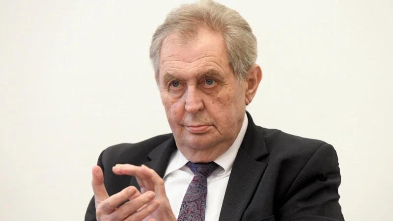 Zpráva: Zeman obhajuje právo prezidenta na odmítnutí kandidátů, Turka by však jmenoval