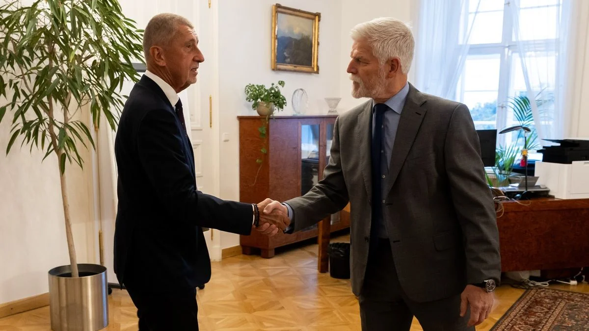 Ilustrace k článku: Pavel se setká s Babišem, poté zasedne Bezpečnostní rada státu