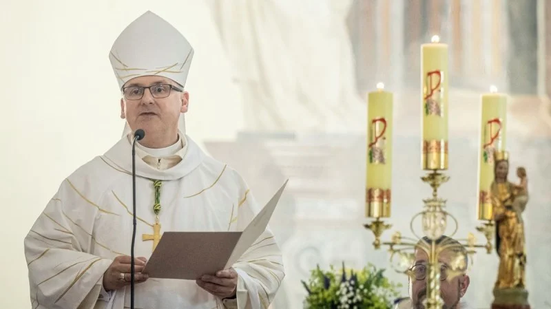 Zpráva: Přibyl novým pražským arcibiskupem, Graubner odchází po téměř čtyřech letech