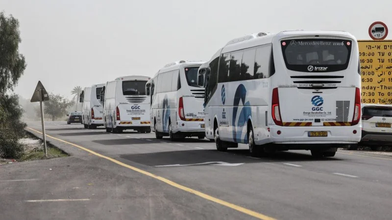 Zpráva: První pacienti z Pásma Gazy přešli do Egypta přes hraniční přechod Rafah