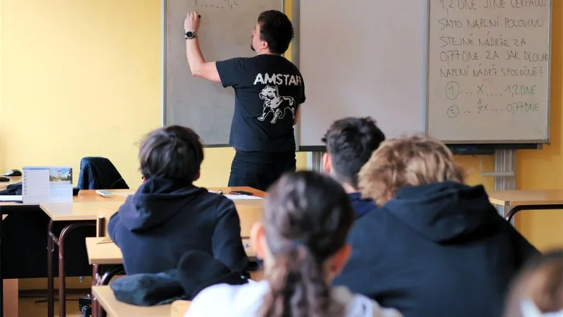 Zpráva: Praha 7 investuje čtvrt milionu do bezplatné přípravy deváťáků na přijímačky