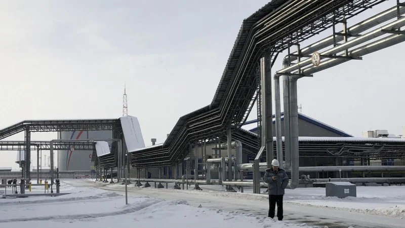 Zpráva: Ceny ropy rostou v reakci na obavy z dodávek z Ruska a obchodní dohodu USA s Indií