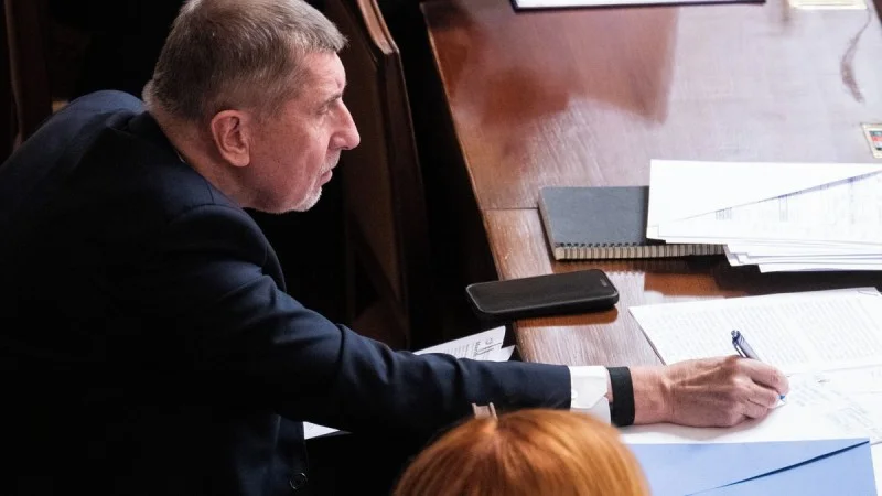 Zpráva: Baxa kritizuje vládu a doufá v odvolání Macinky