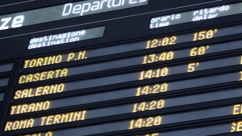 Zpráva: Trojice sabotážních útoků ochromila železniční dopravu v severní Itálii během olympiády