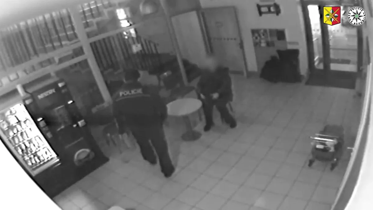 Ilustrace k článku: Seniorka v Praze odevzdala policii protitankovou střelu