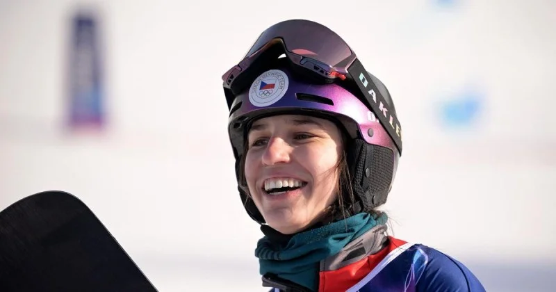 Zpráva: Zuzana Maděrová oslavila zlato na olympiádě v alpském snowboardingu