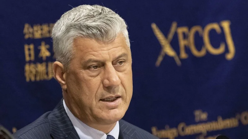 Zpráva: Prokuratura žádá 45 let vězení pro bývalého prezidenta Kosova Thaçiho