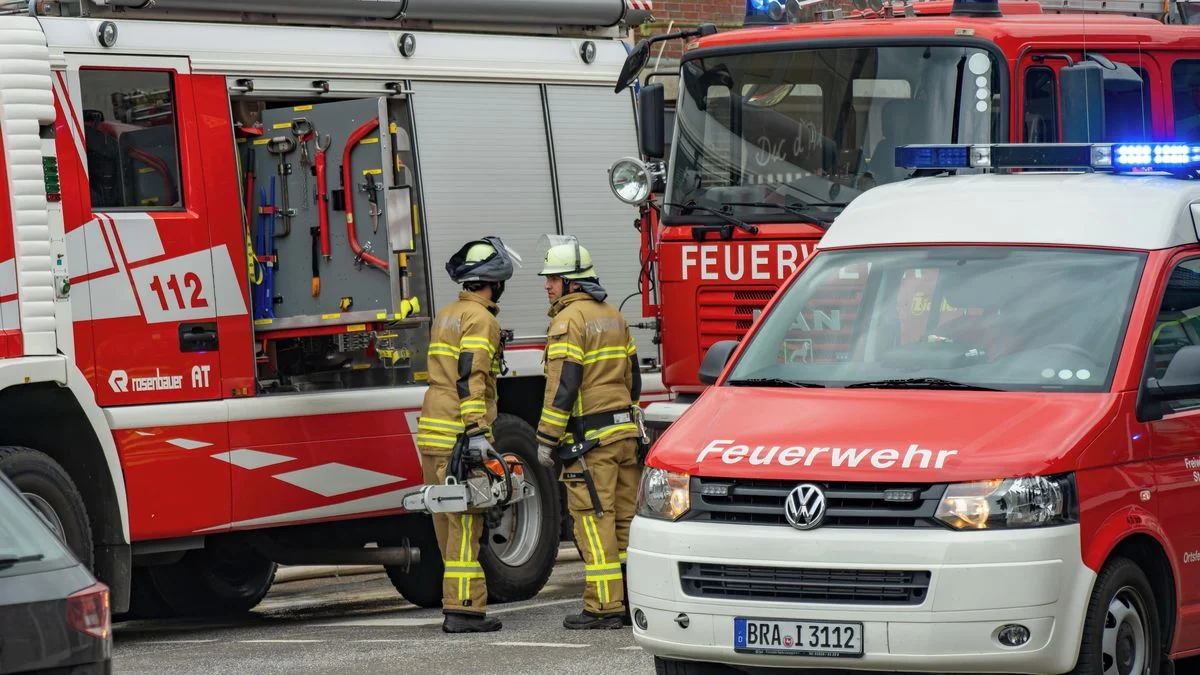 Ilustrace k článku: Při požáru výškového domu v Berlíně zemřel kojenec, matka a bratr jsou zranění