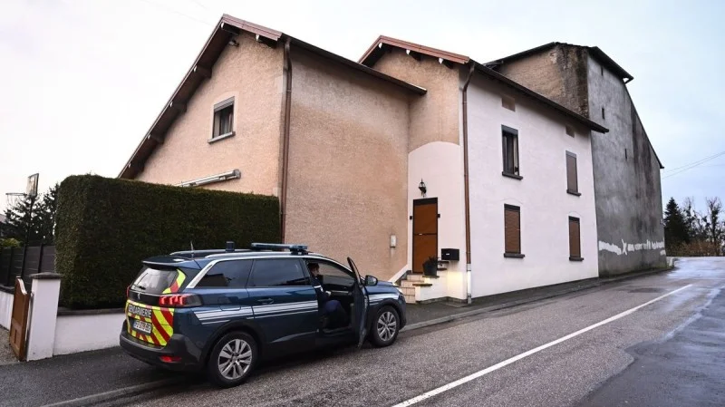 Zpráva: Žena ve Francii ukryla novorozence do mrazáku, hrozí jí doživotí