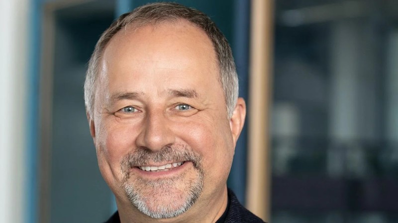 Zpráva: Ekonomika Česka má růst, reálné mzdy porostou, říká šéf České spořitelny