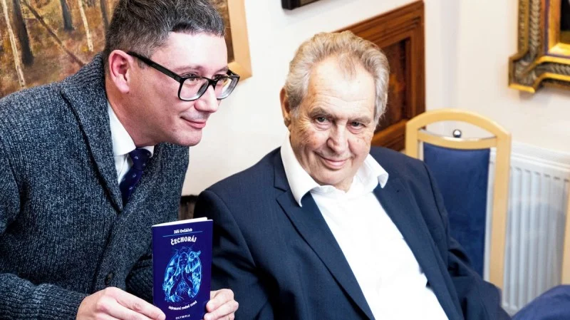 Zpráva: Zeman se rozchází s Ovčáčkem a stěhuje se do kanceláře k Nejedlému