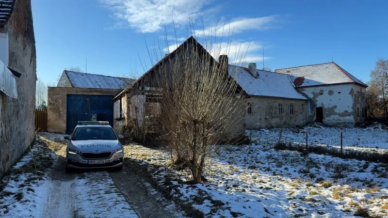 Zpráva: Tragédie na Strakonicku: Muž zavraždil ženu useknutím hlavy