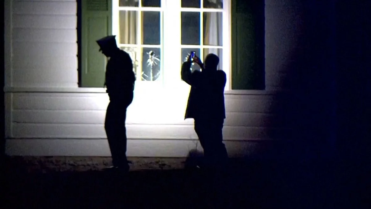 Ilustrace k článku: Mladík obviněn z útoku na dům senátora J. D. Vance v Ohiu