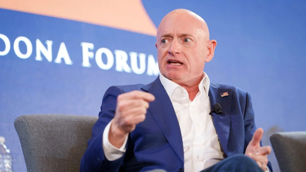 Ilustrace k článku: Americký ministr obrany degraduje senátora Kellyho kvůli videu