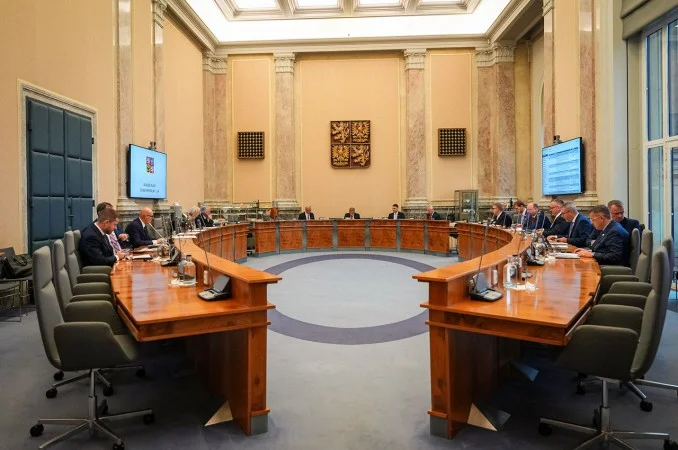 Zpráva: Česká vláda plánuje zpřísnění podmínek pro ukrajinské uprchlíky