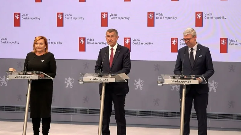 Zpráva: Bezpečnostní rada státu za účasti Pavla projednává muniční iniciativu