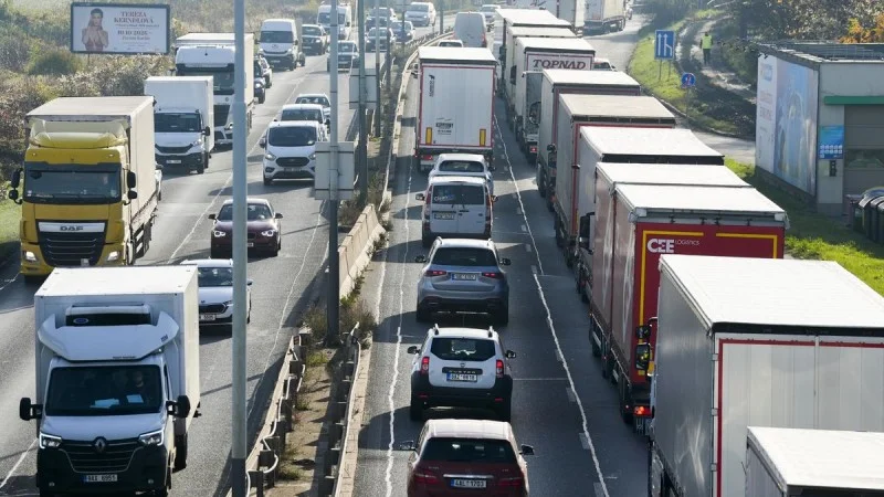 Zpráva: Na Kbelské ulici v Praze začnou opravy, řidiči se musí připravit na zdržení