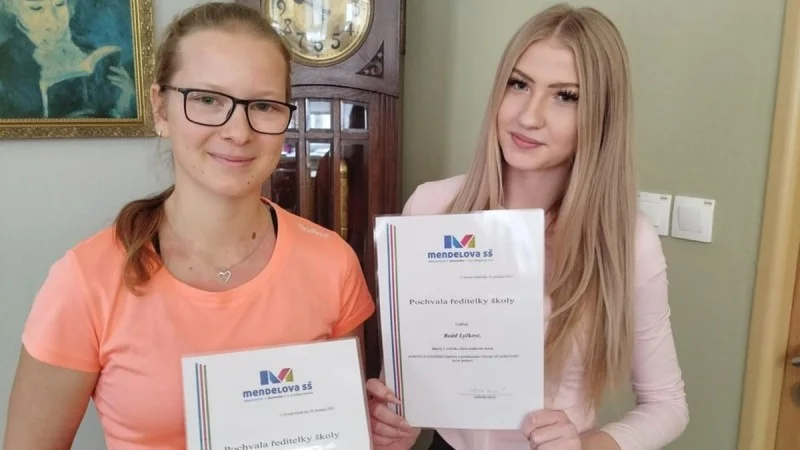 Zpráva: Na Novojičínsku chlapce srazil autobus, studentky mu zachránily život