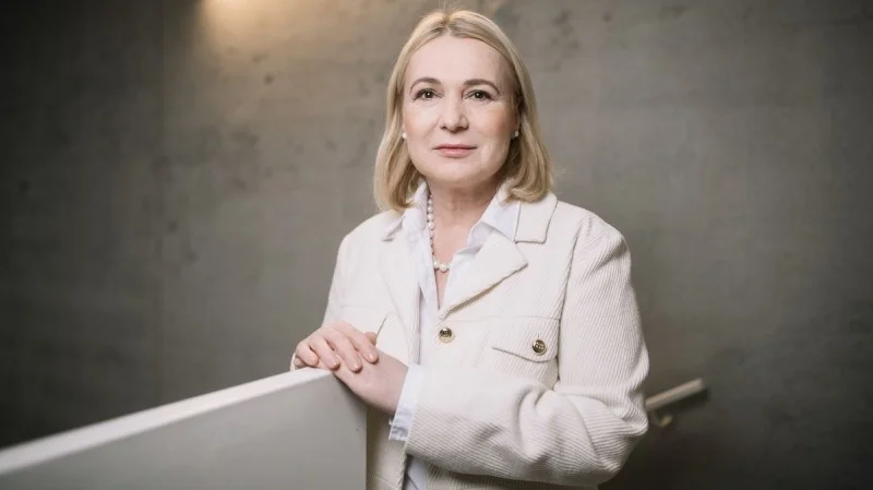 Zpráva: Černochová zklamaná z Babišova rozhodnutí pokračovat v muniční iniciativě bez financí