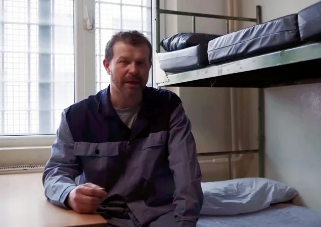 Zpráva: V Česku vznikla příručka pro nastupující vězně: video