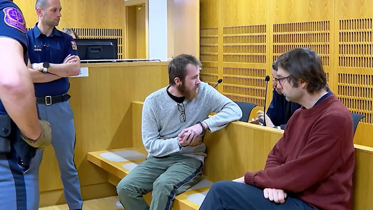 Ilustrace k článku: Průběh soudního řízení s cizincem, který dvakrát uprchl z psychiatrické léčebny v Praze