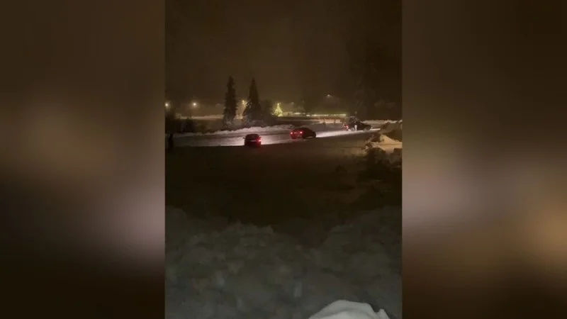 Zpráva: Policie pokutovala driftující řidiče na Šumavě za desítky tisíc korun